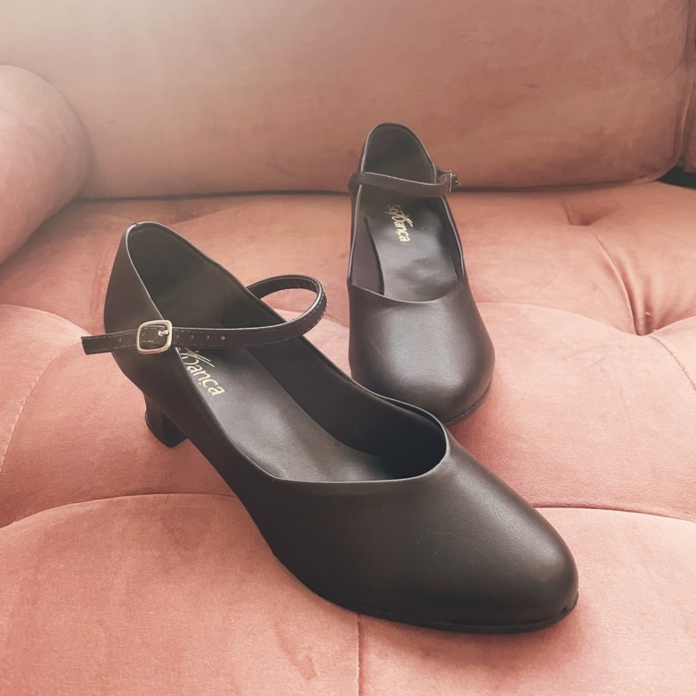 SO DANCA | BLACK CHARACTER SHOES